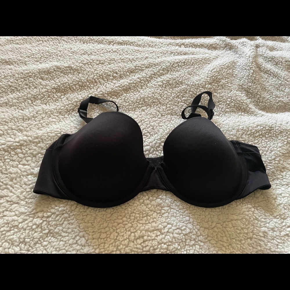 38B black bra